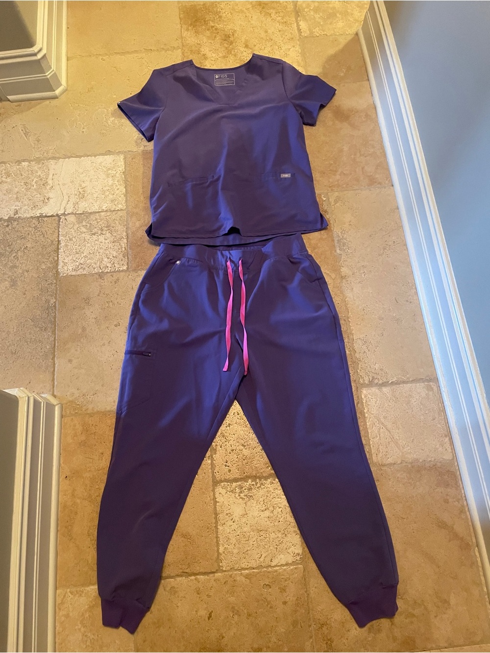 Figs Purple Scrub Set